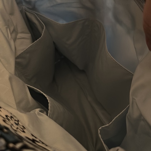 VERA BRADLEY TOTE - Picture 4 of 4